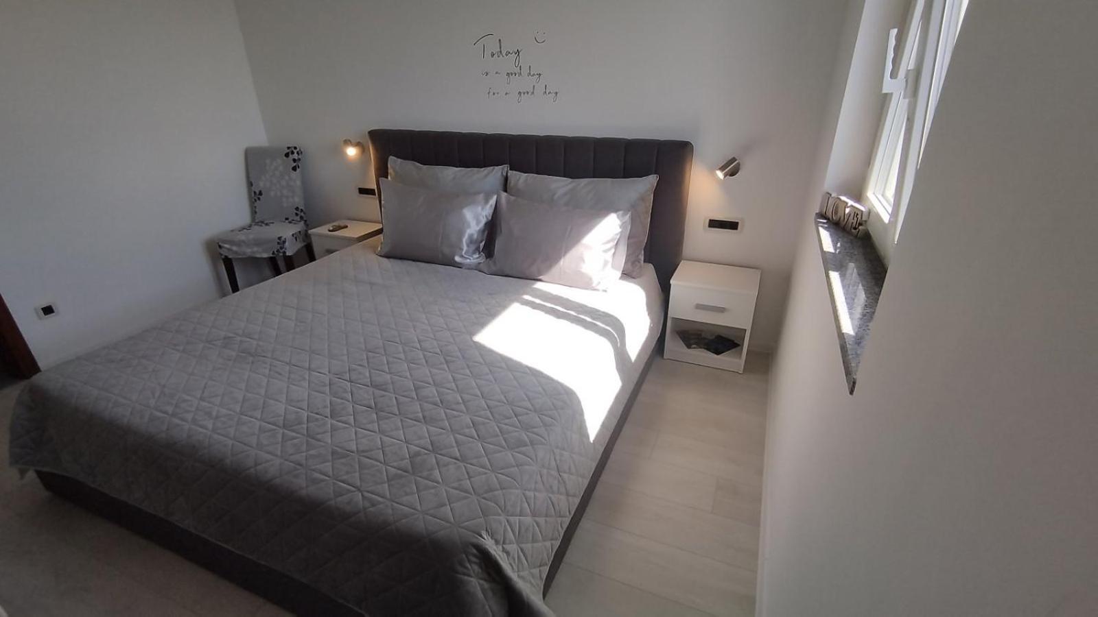Crystal Apartment